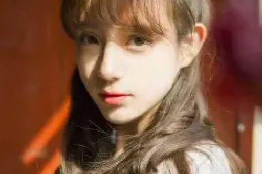 彻底社死 ！女生白嫖外卖海外播放量超2000万 长相斯文清秀 已被停职