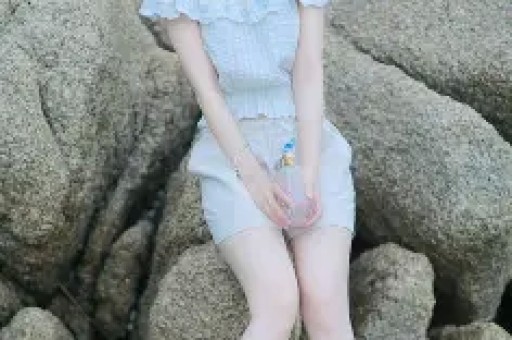 鞠婧祎陷偷漏税风波！丝芭实名举报引爆娱乐圈