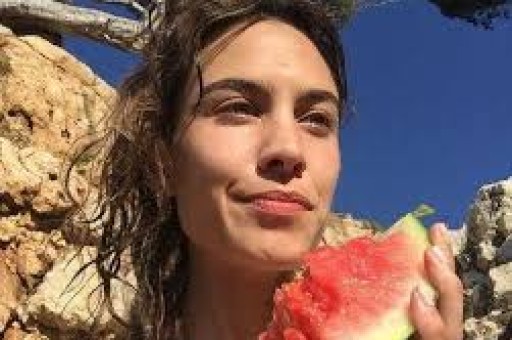 画面不堪入目！百万粉丝女网红被捕36部污秽视频藏儿童学习机里